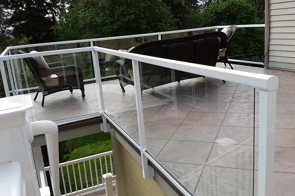 Added a custom glass railing on the third floor to maximize the view